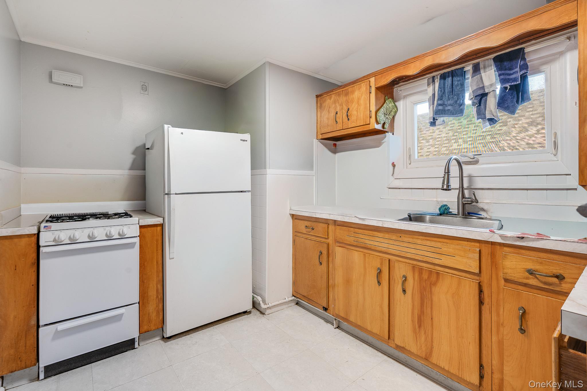 12 Parker Avenue, Poughkeepsie, NY 12601