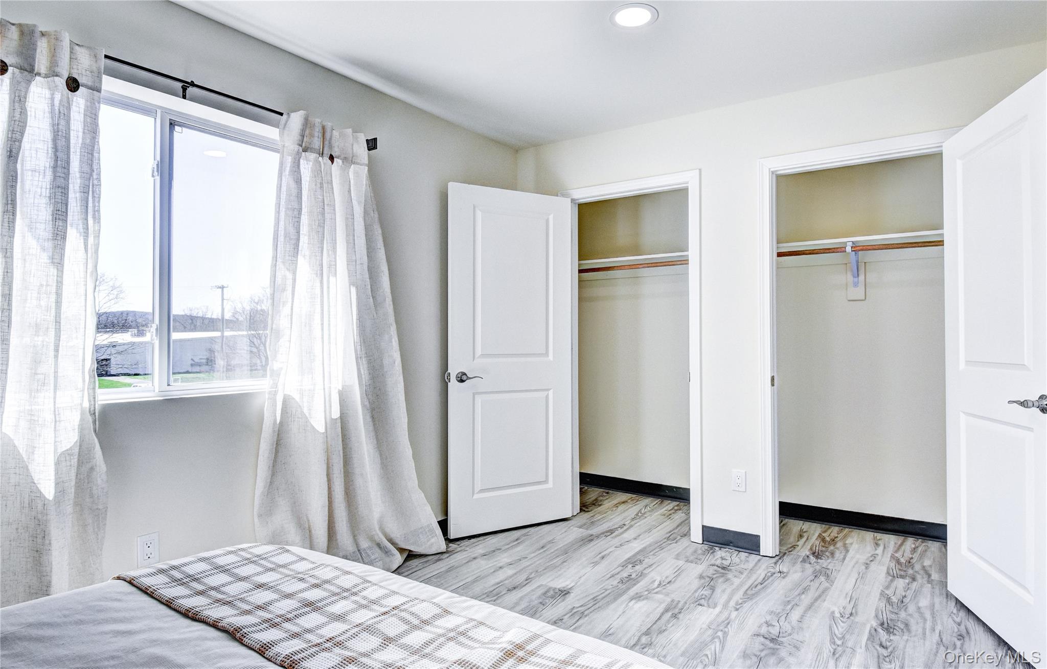 39 LEVY Place, Saugerties, NY 12477