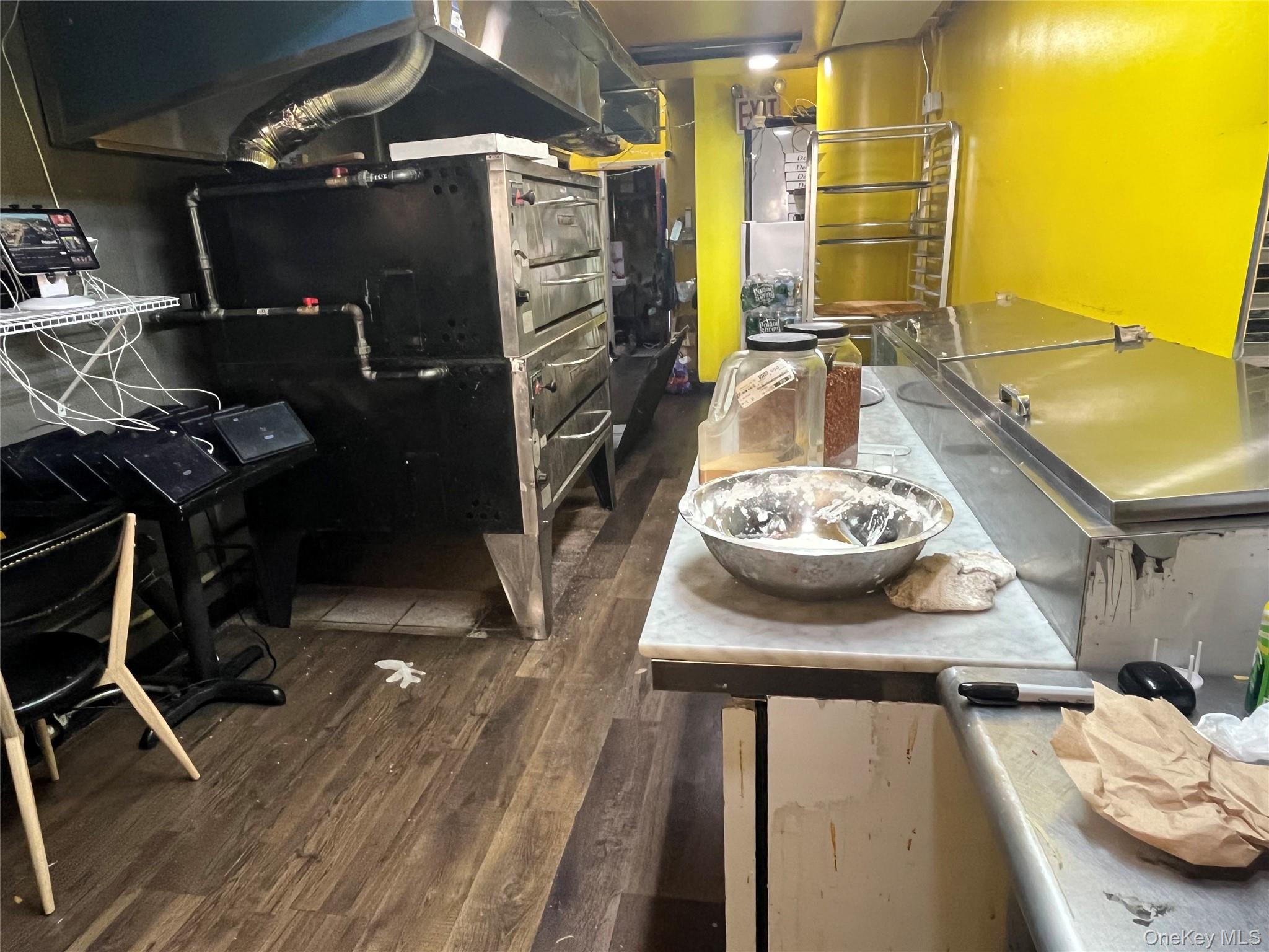 109 1st Avenue, New York (Manhattan), NY 10003