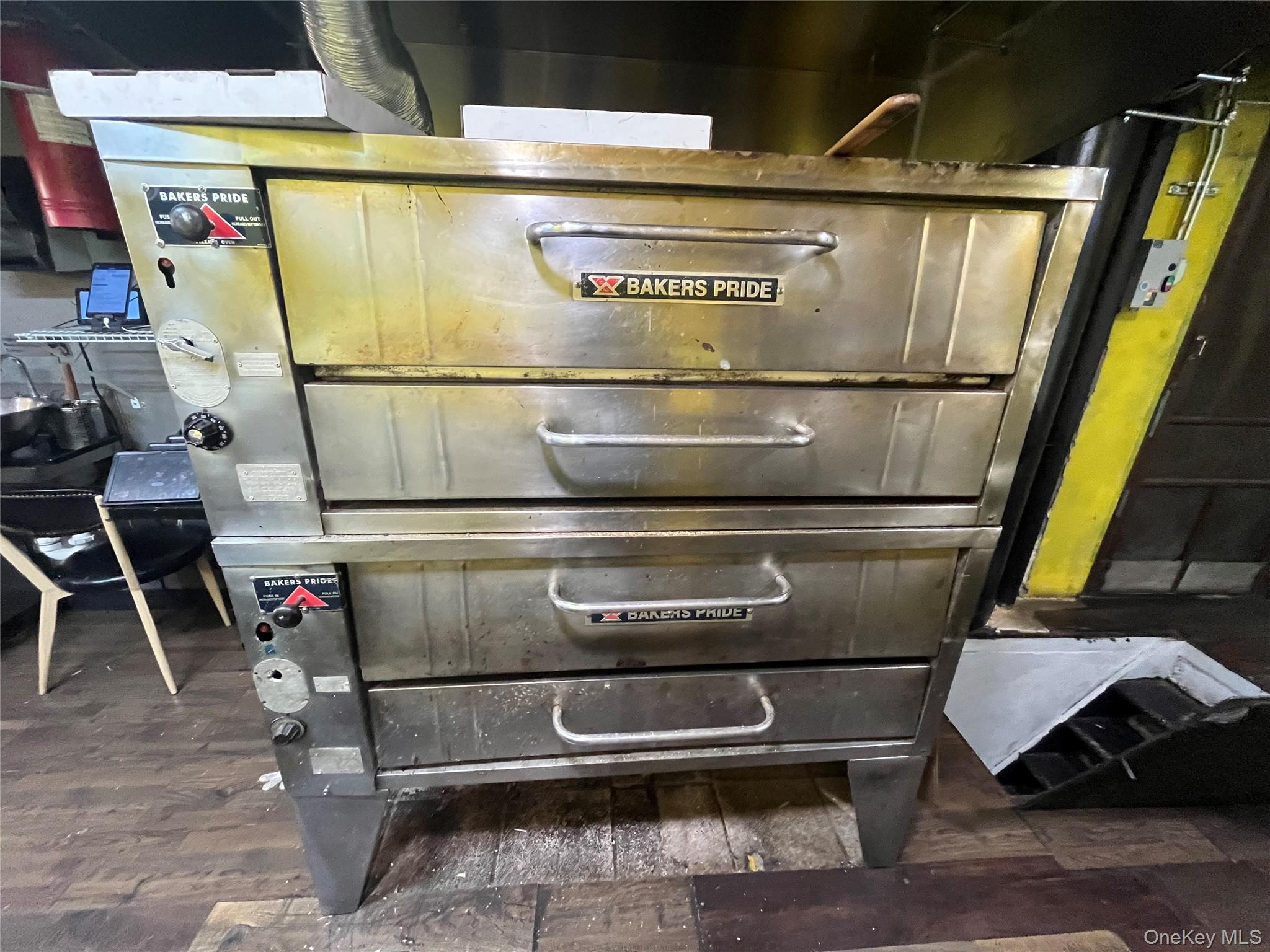 109 1st Avenue, New York (Manhattan), NY 10003