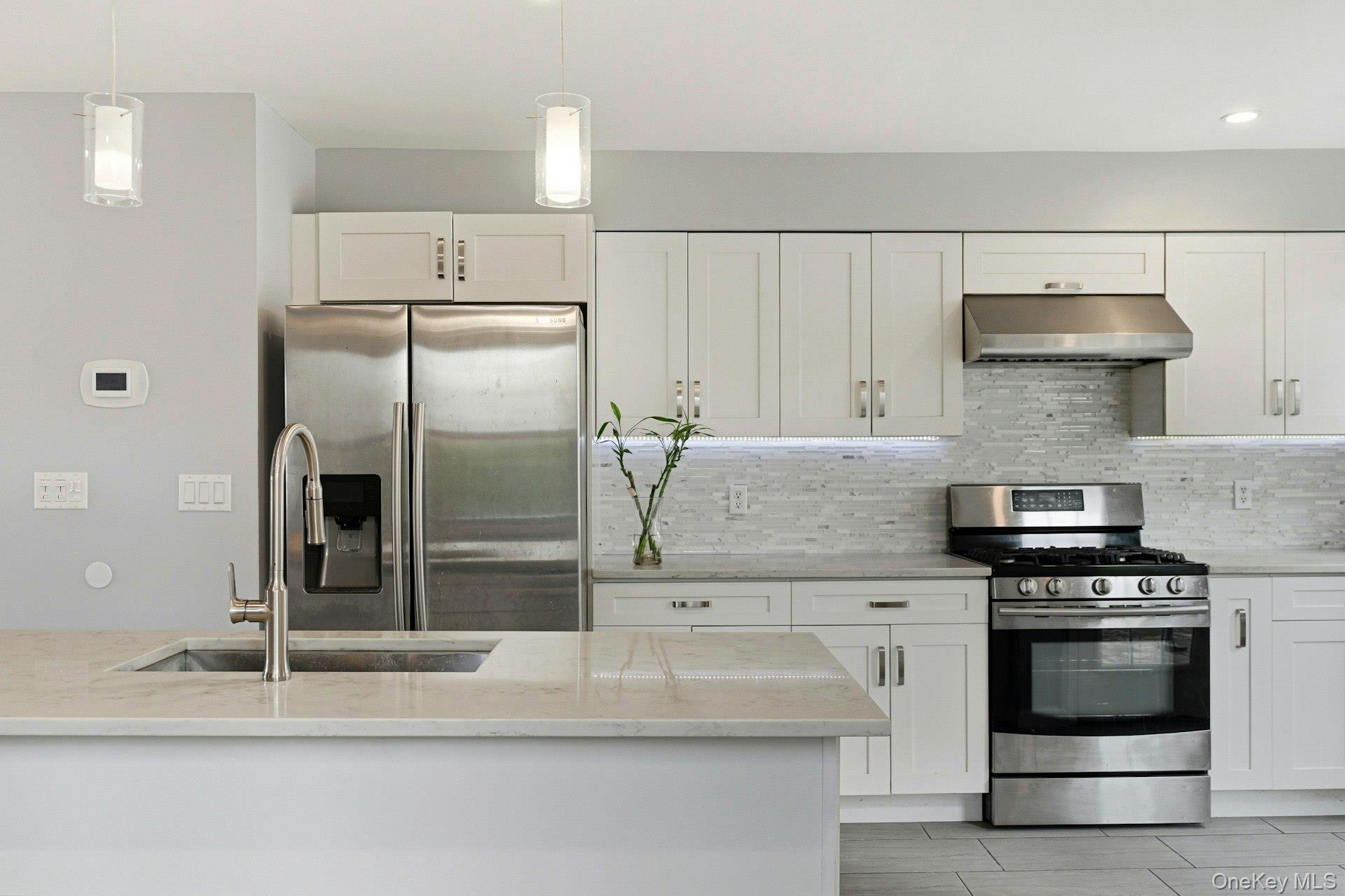 250-04 39th Road, Little Neck, NY 11363