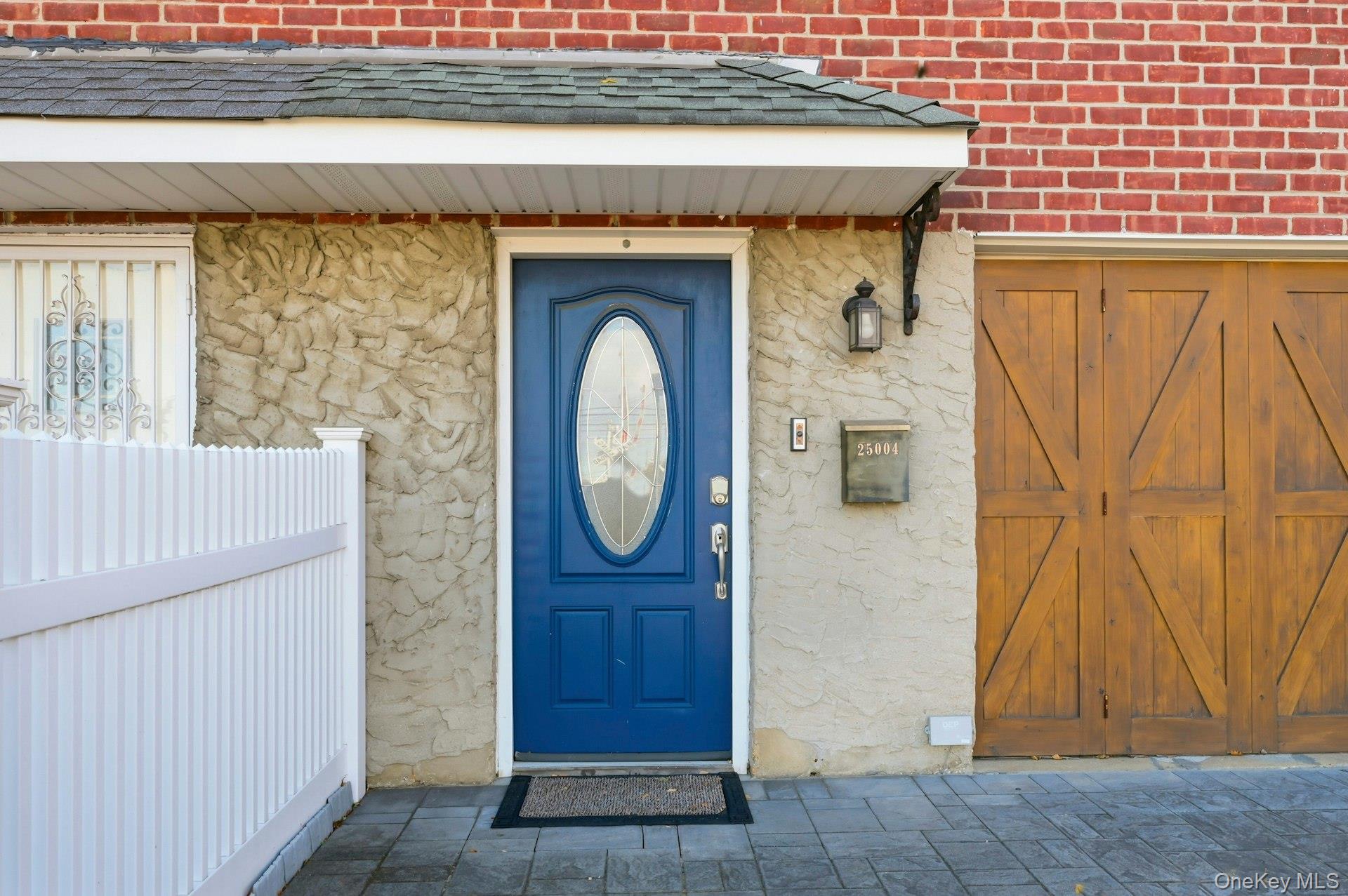 250-04 39th Road, Little Neck, NY 11363