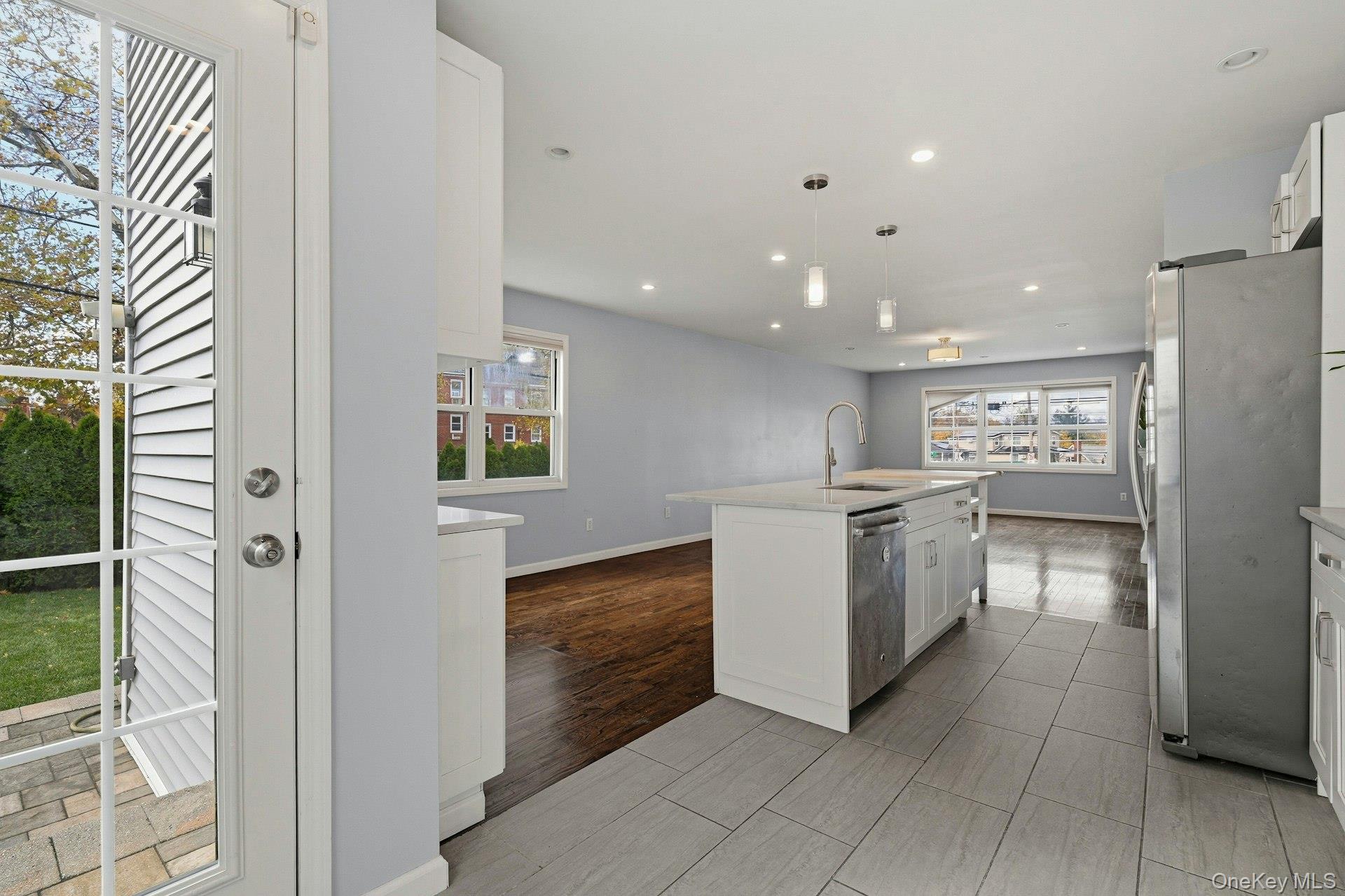 250-04 39th Road, Little Neck, NY 11363