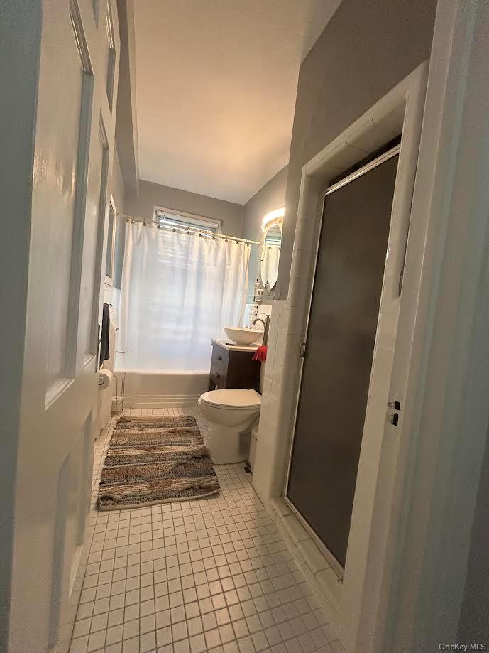 230 Central Ave # 1F, Lawrence, NY 11559