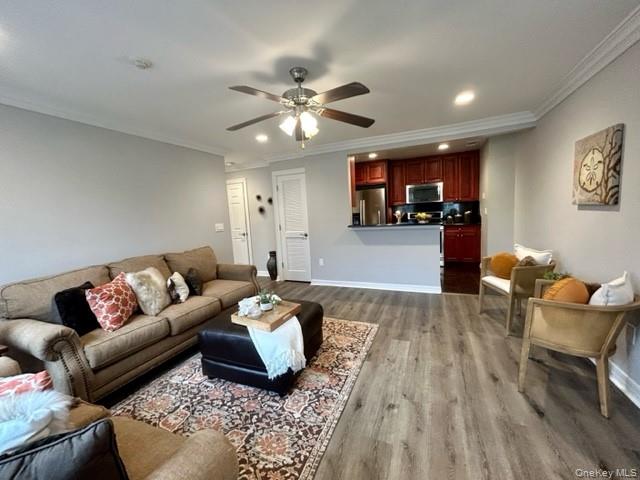 803 Vista View Drive # 803, Farmingville, NY 11738