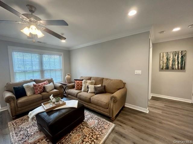 803 Vista View Drive # 803, Farmingville, NY 11738