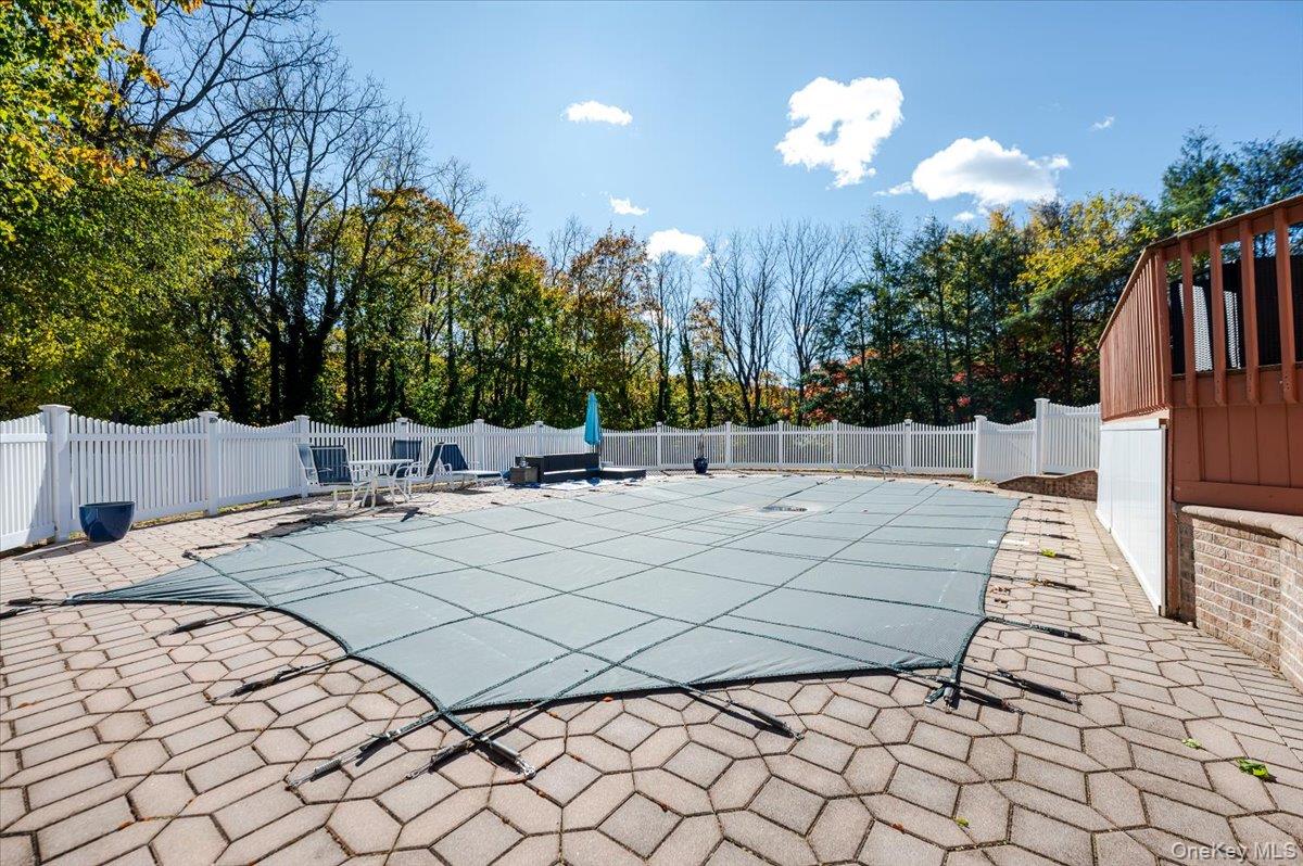 8 Penn Drive, Dix Hills, NY 11746