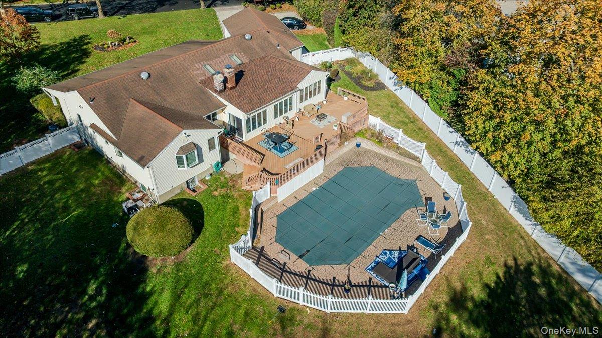 8 Penn Drive, Dix Hills, NY 11746