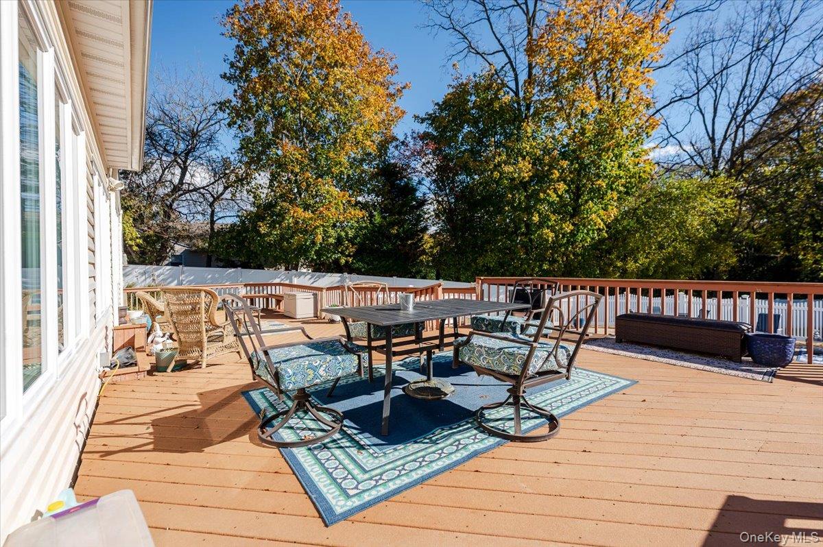 8 Penn Drive, Dix Hills, NY 11746