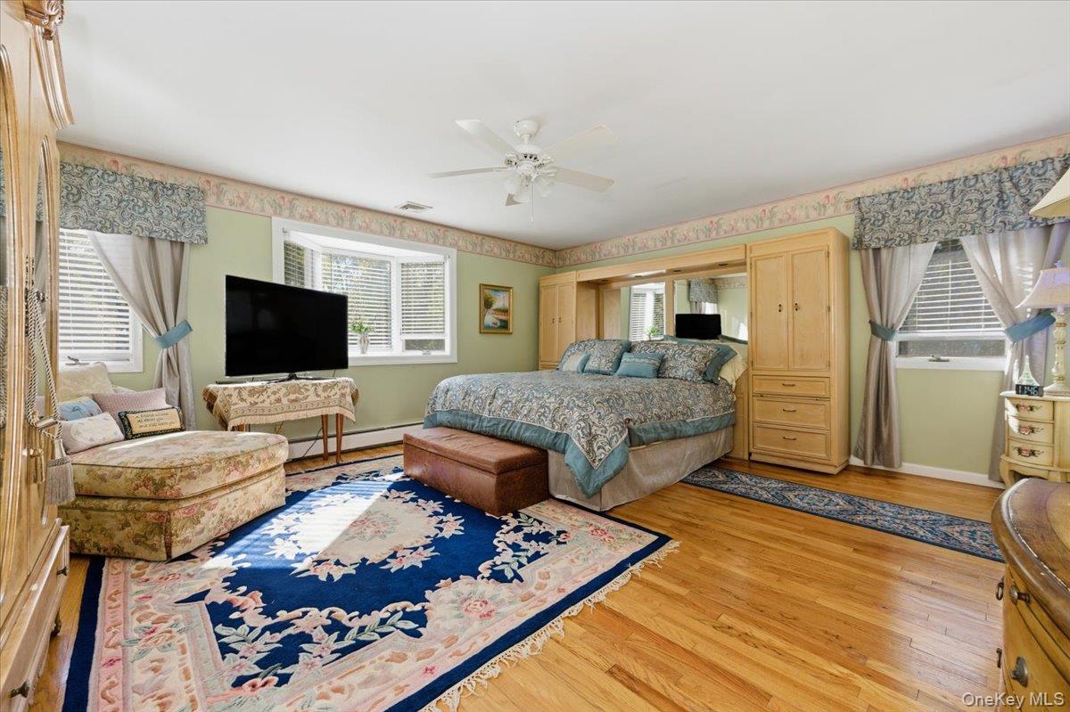 8 Penn Drive, Dix Hills, NY 11746