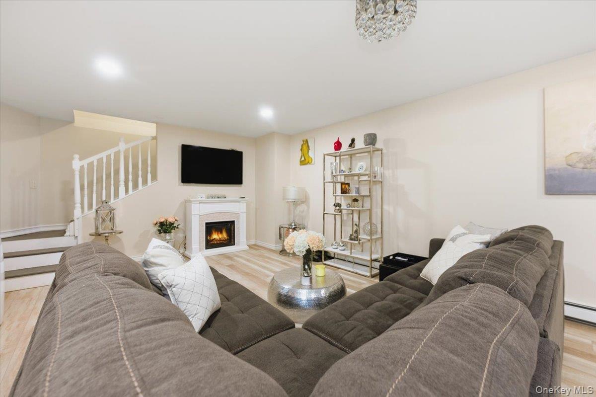 8 Penn Drive, Dix Hills, NY 11746