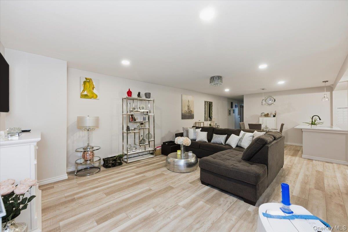 8 Penn Drive, Dix Hills, NY 11746