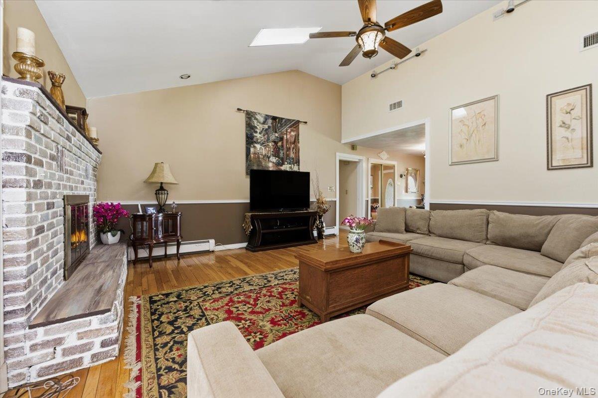 8 Penn Drive, Dix Hills, NY 11746