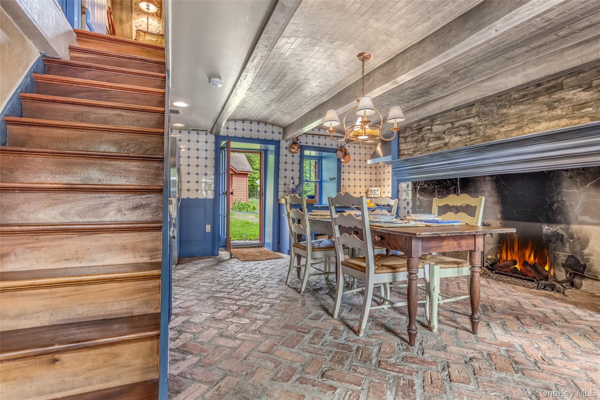 1282 Old Post Road, Ulster Park, NY 12487