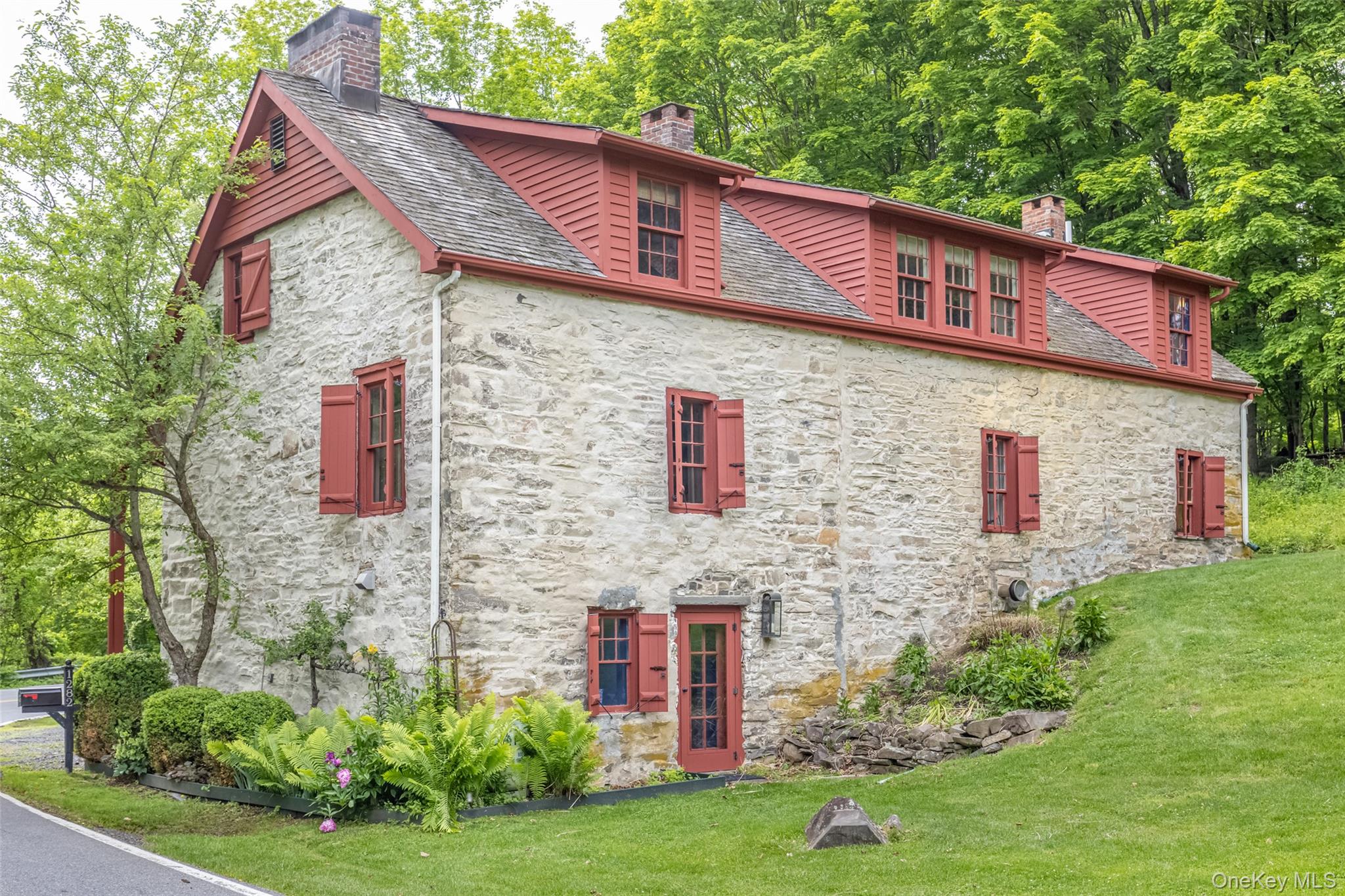 1282 Old Post Road, Ulster Park, NY 12487