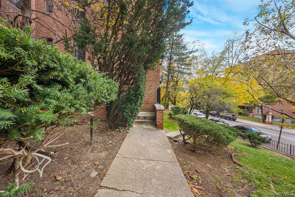 270 N Broadway # PS, Yonkers, NY 10701