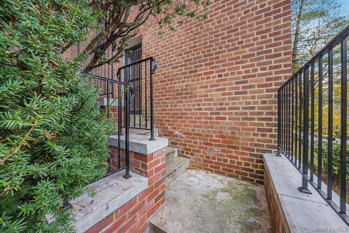 270 N Broadway # PS, Yonkers, NY 10701