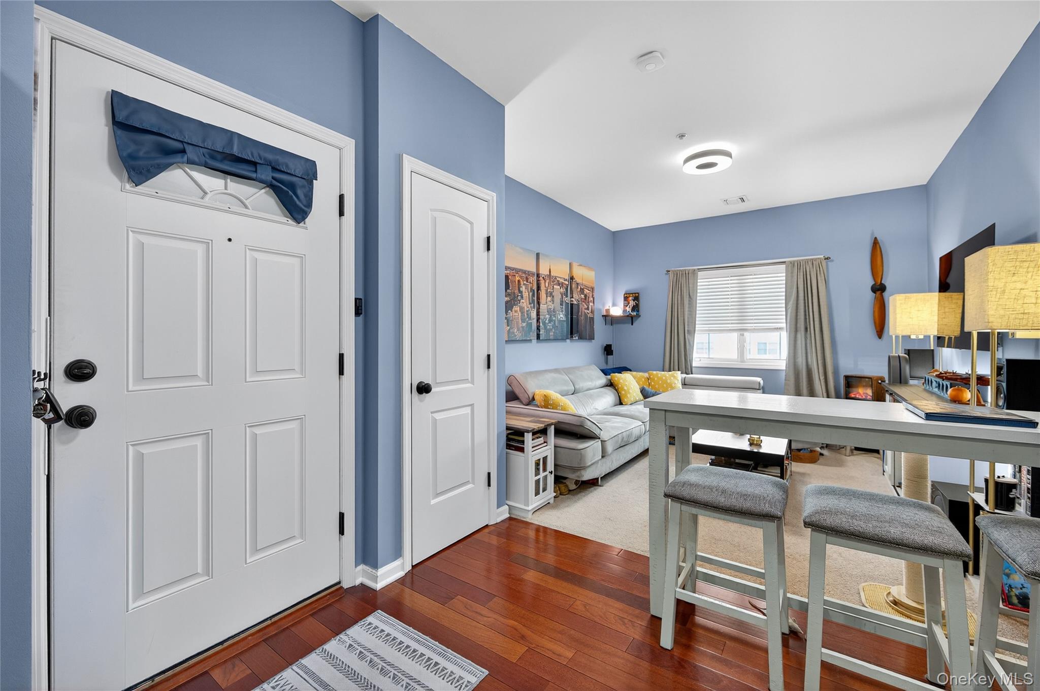 330 Maple Avenue # 19, Westbury, NY 11590