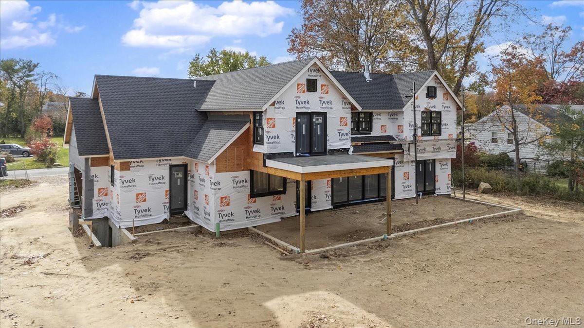 97 Crabapple Road, Manhasset, NY 11030