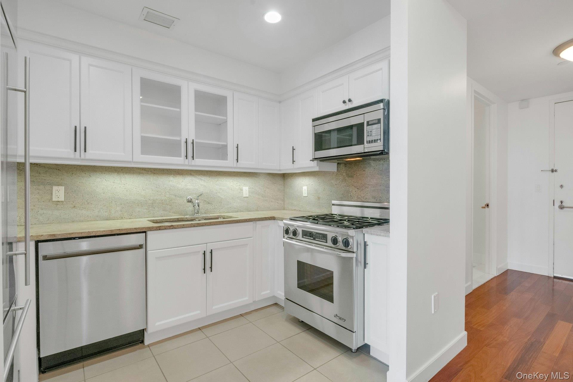 10 City Place # 19C, White Plains, NY 10601