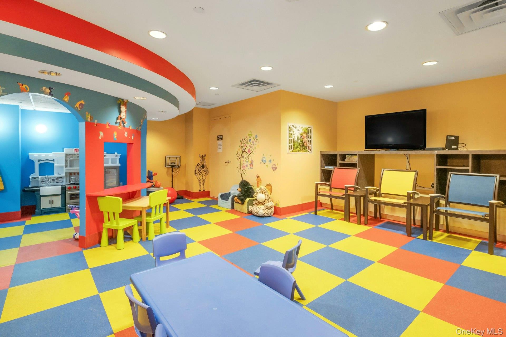 10 City Place # 19C, White Plains, NY 10601