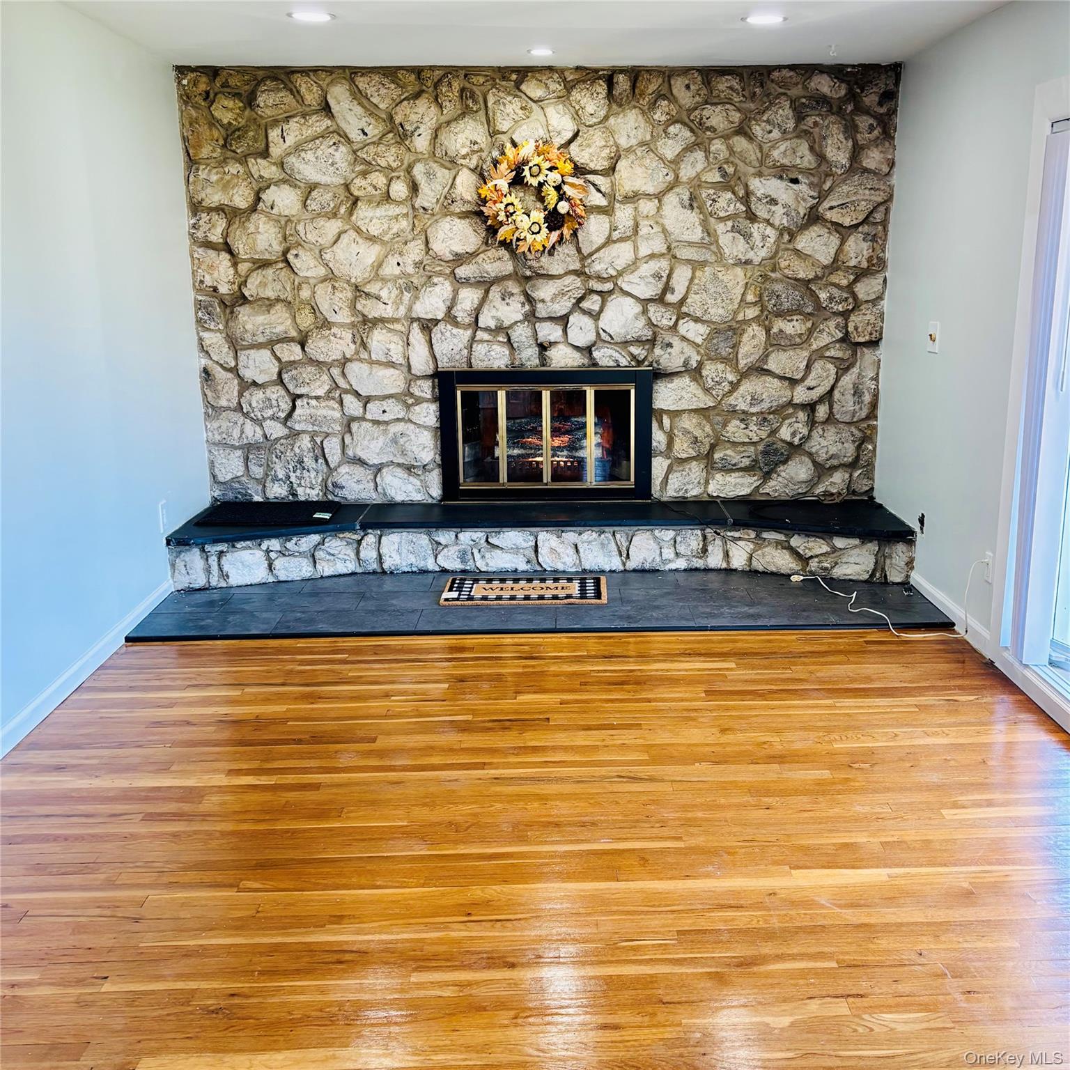 1483 4th Street, West Babylon, NY 11704