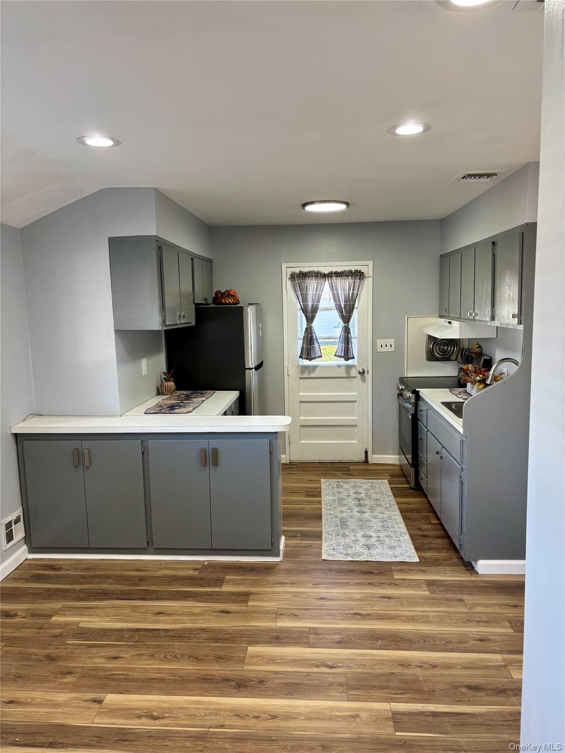 1483 4th Street, West Babylon, NY 11704