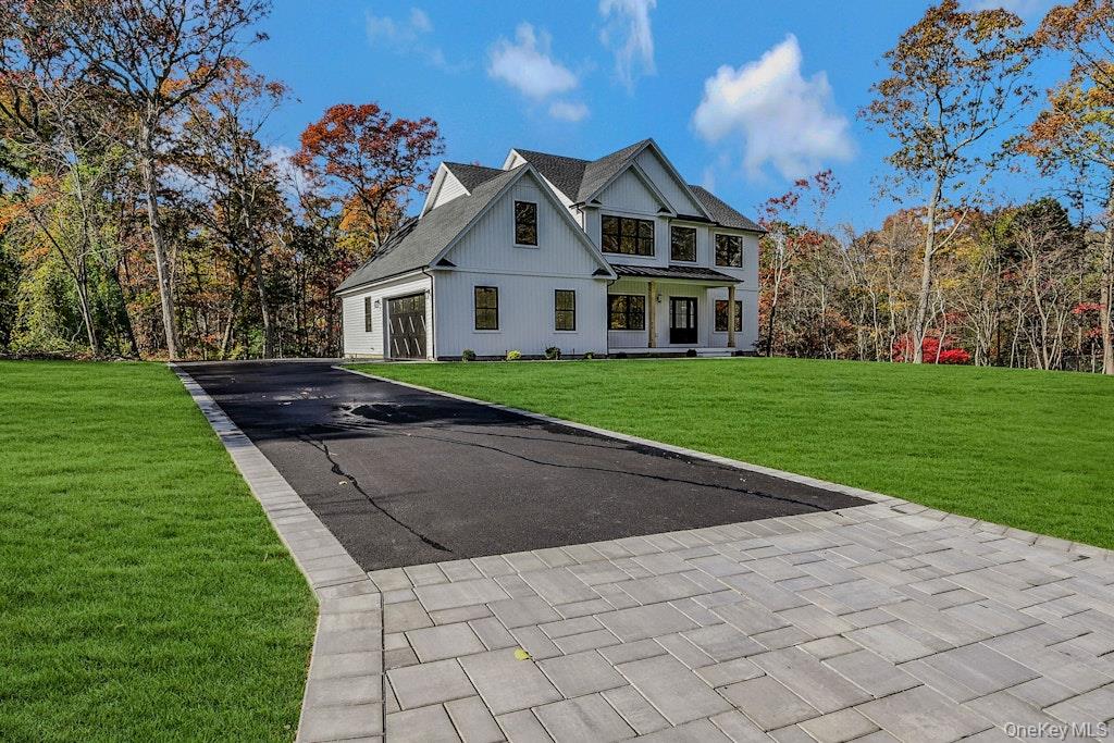 20 Bunker Lane, Middle Island, NY 11953