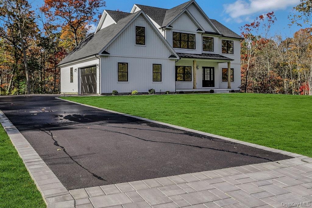 20 Bunker Lane, Middle Island, NY 11953