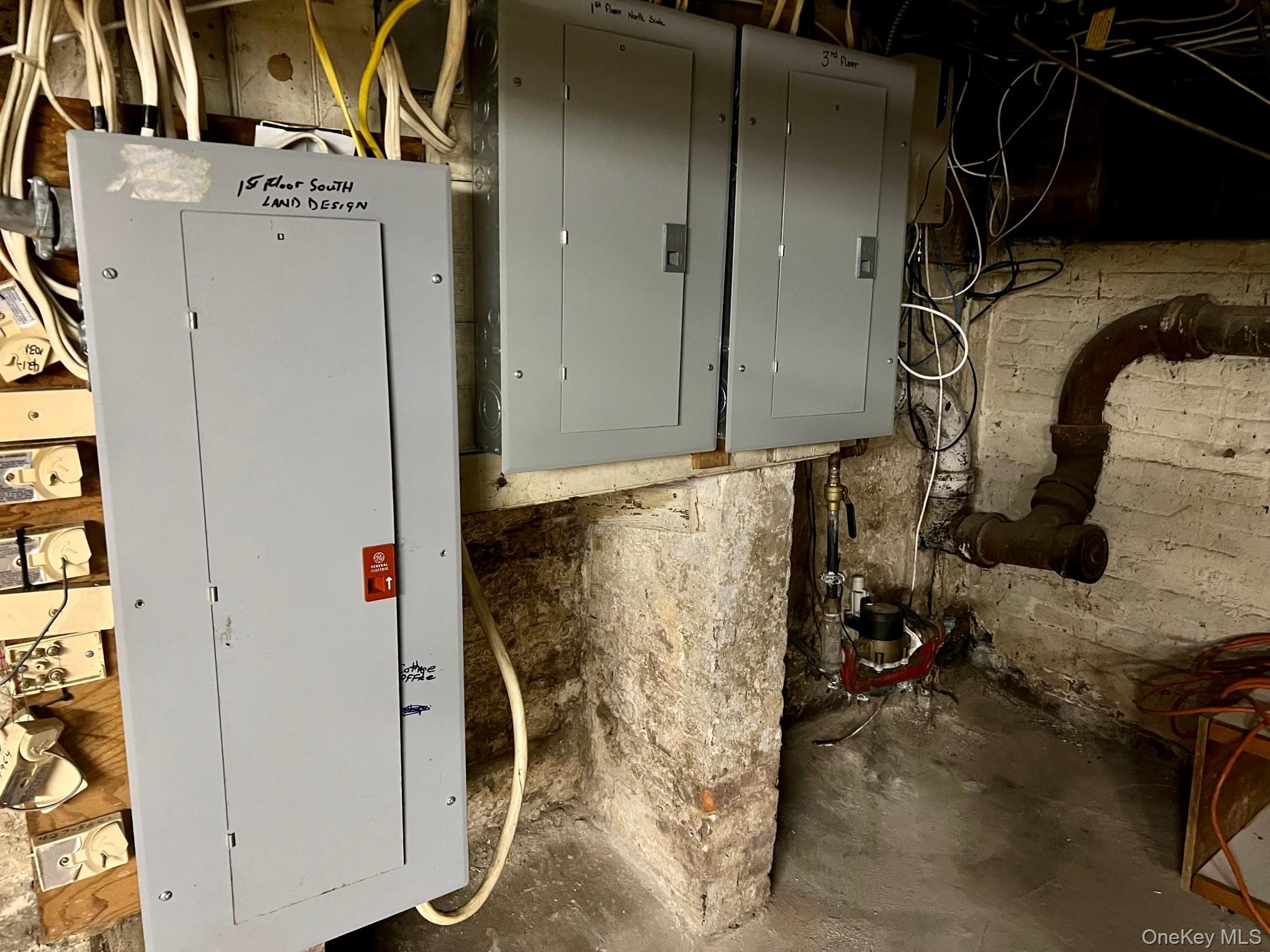 91 Green Street, Huntington, NY 11743