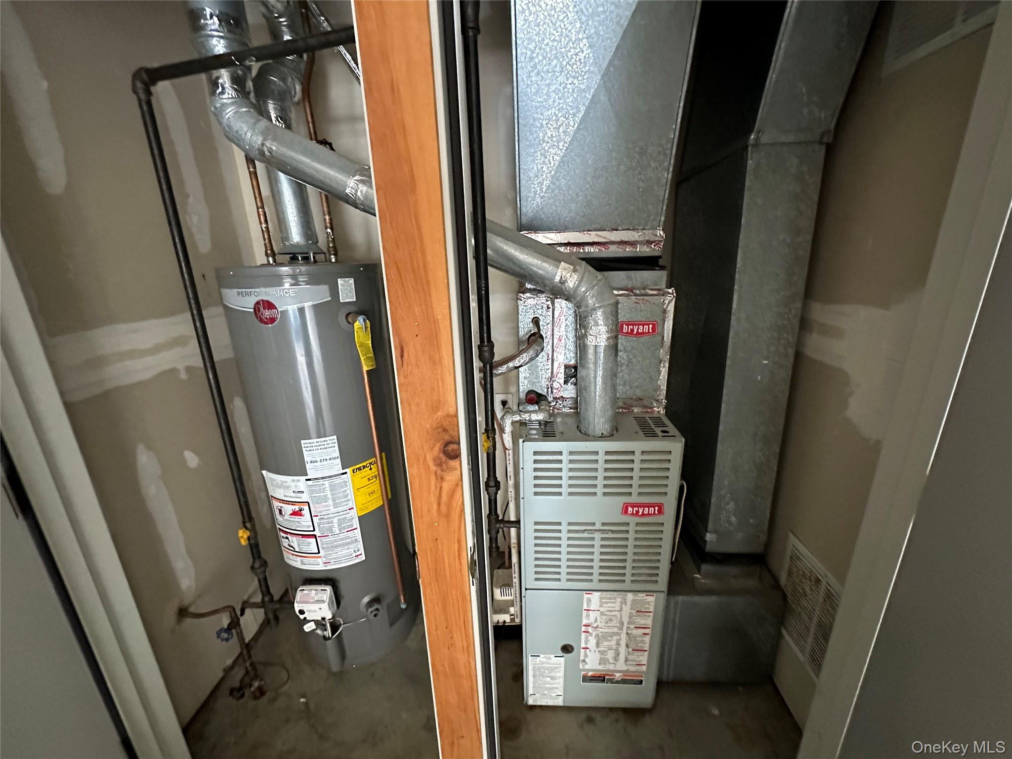 328 Prairie Court, Manorville, NY 11949