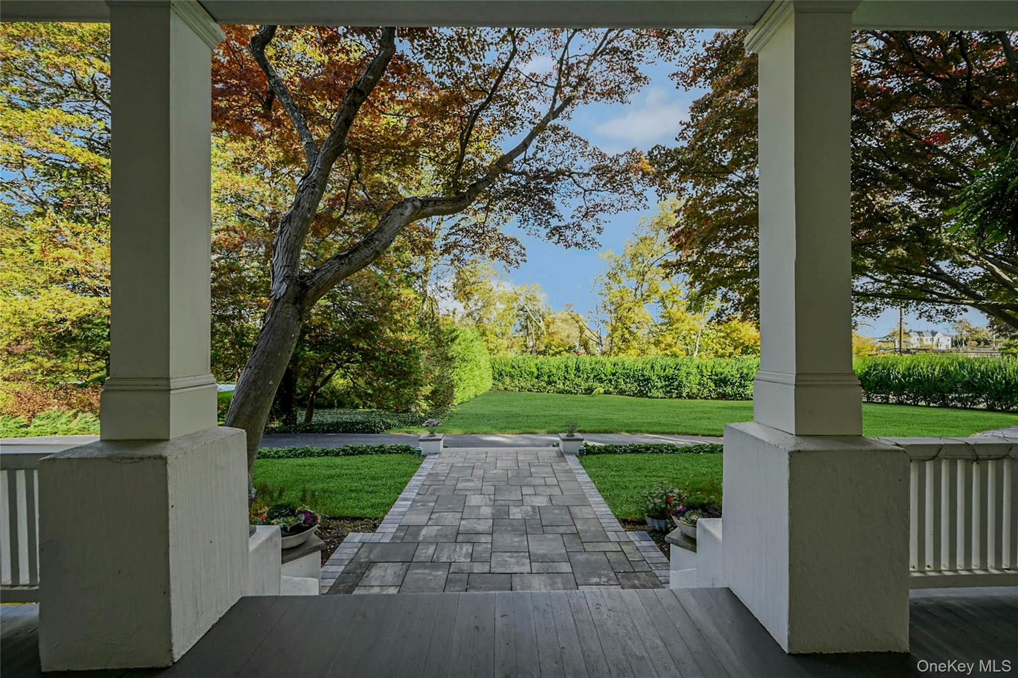 24 Harbor Hill Road, Huntington Bay, NY 11743