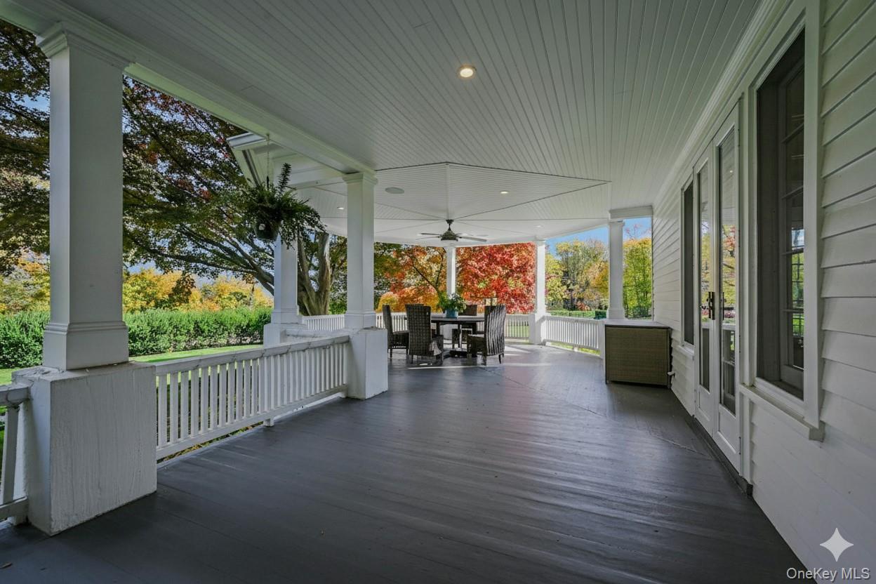 24 Harbor Hill Road, Huntington Bay, NY 11743