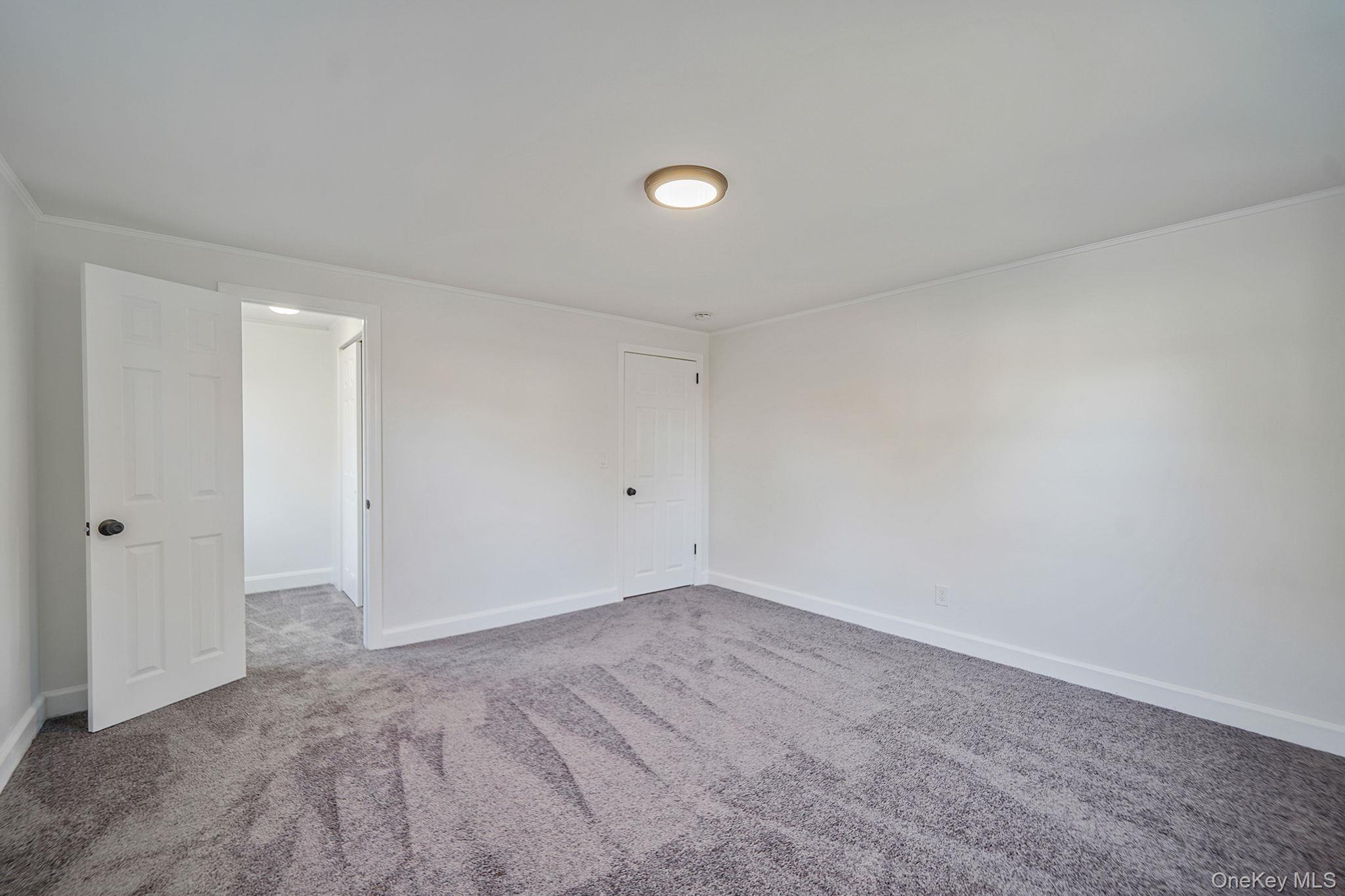 25 Oxford Drive, Freeport, NY 11520