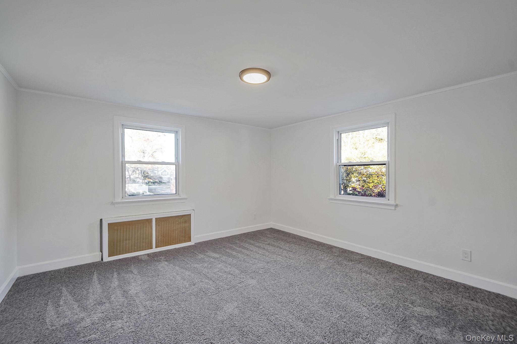 25 Oxford Drive, Freeport, NY 11520