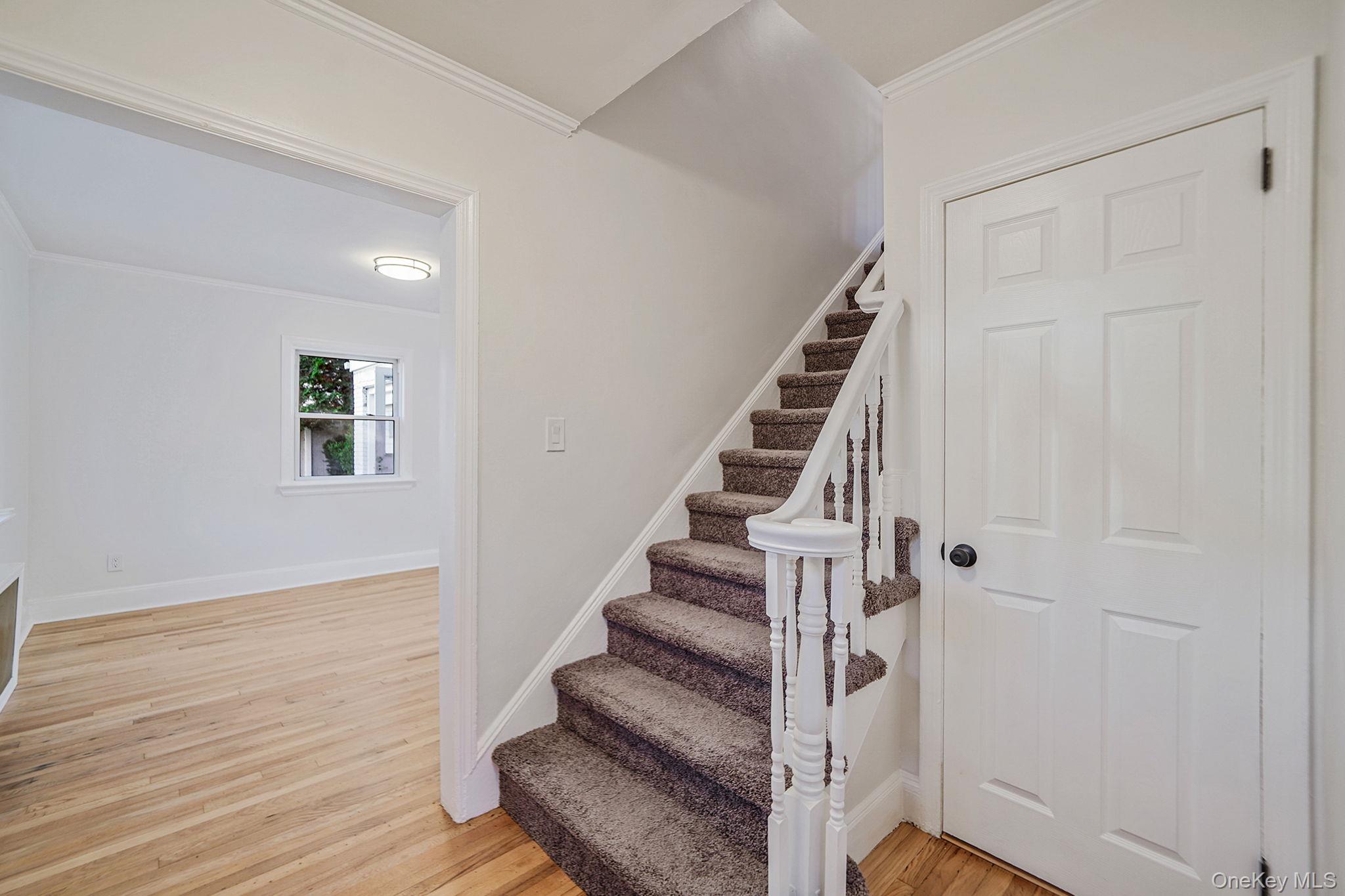 25 Oxford Drive, Freeport, NY 11520