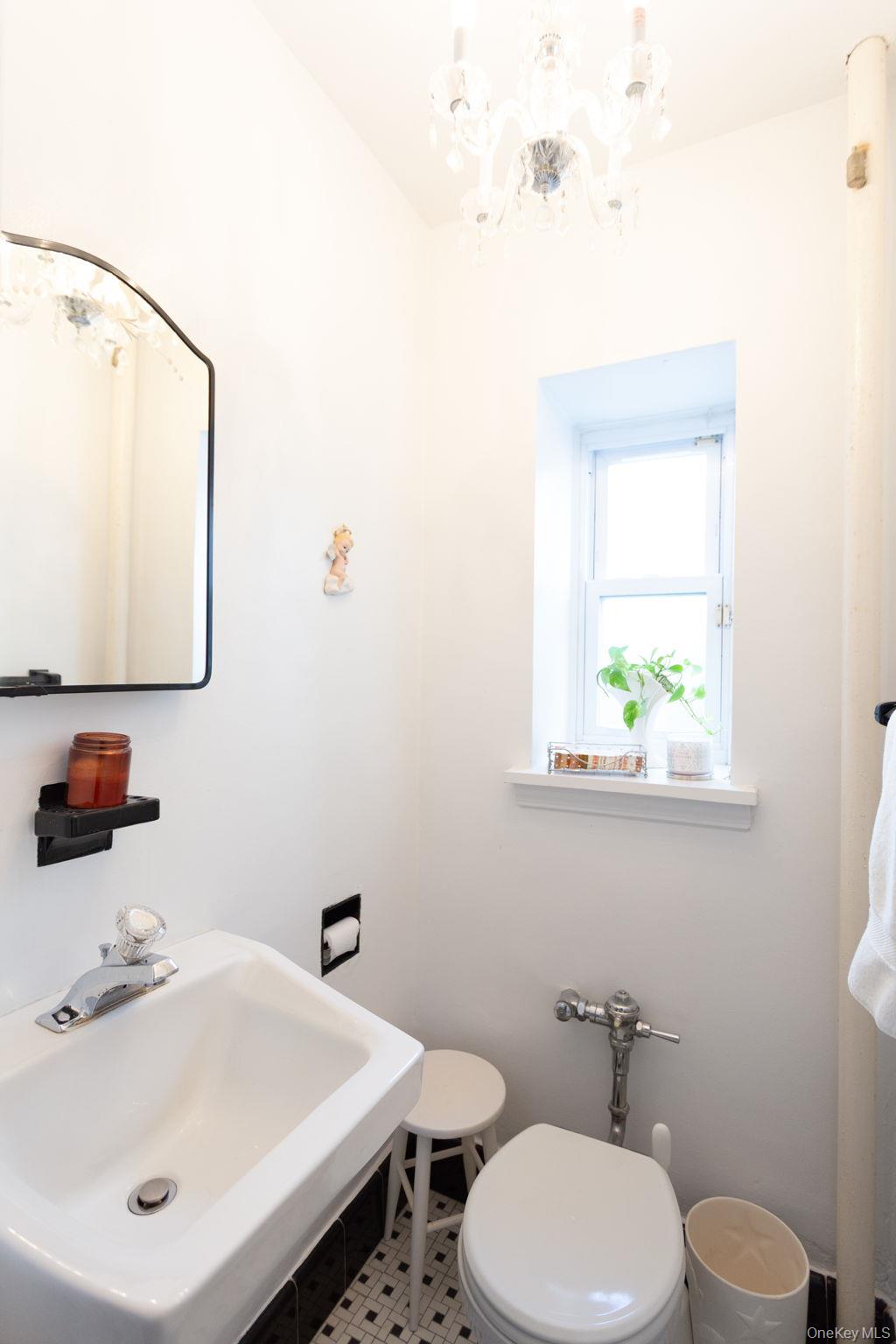 80-50 189th Street, Jamaica Estates, NY 11423