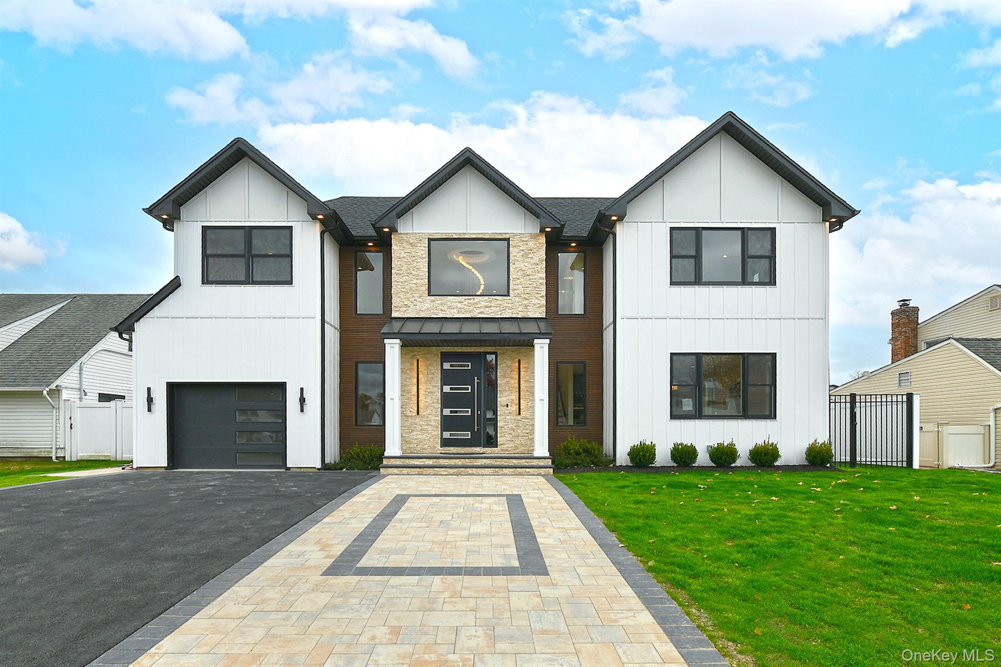 39 Forest Lane, Westbury, NY 11590