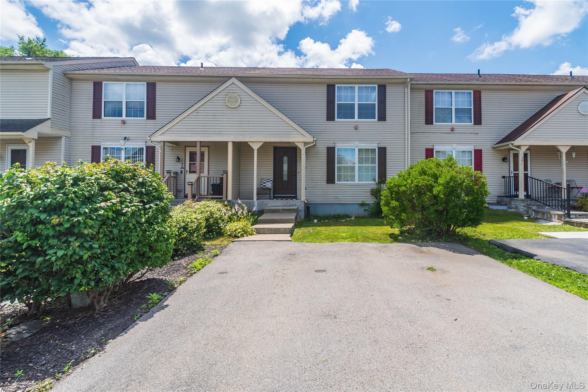 36 Marian Court, Warwick, NY 10990