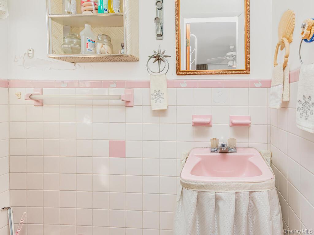 3312 Edson Avenue, Bronx, NY 10469