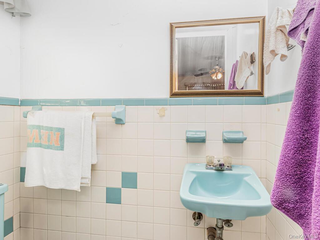 3312 Edson Avenue, Bronx, NY 10469