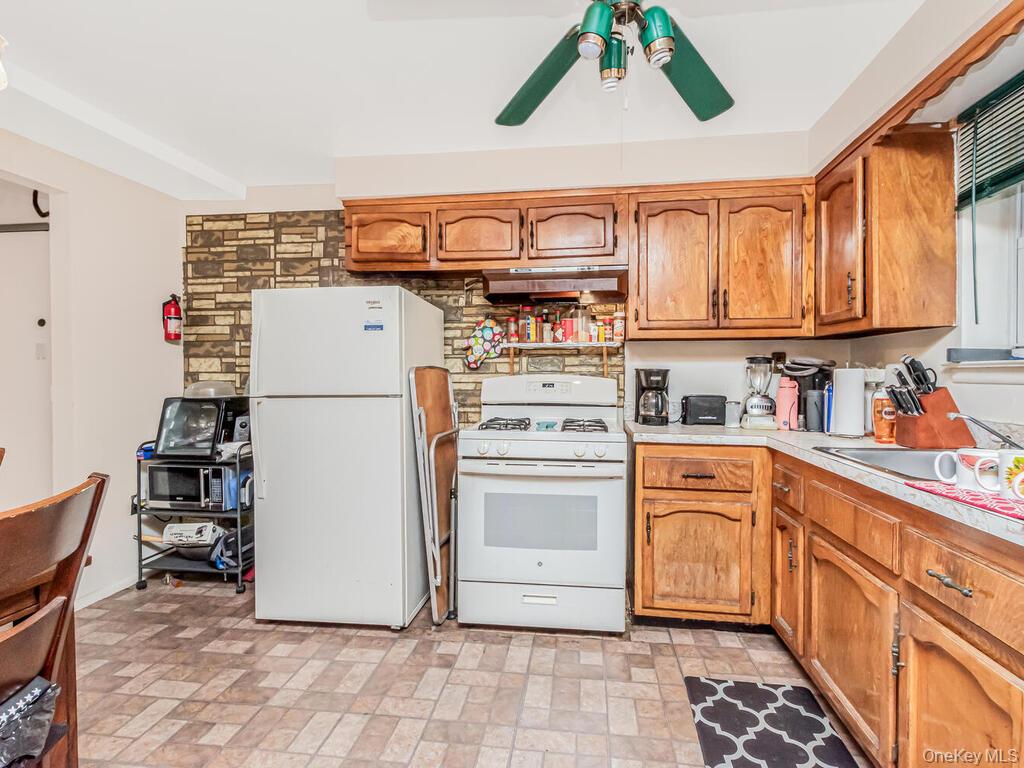 3312 Edson Avenue, Bronx, NY 10469