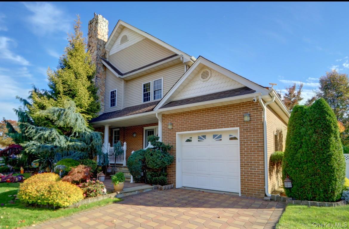 807 Cypress Drive, Franklin Square, NY 11010