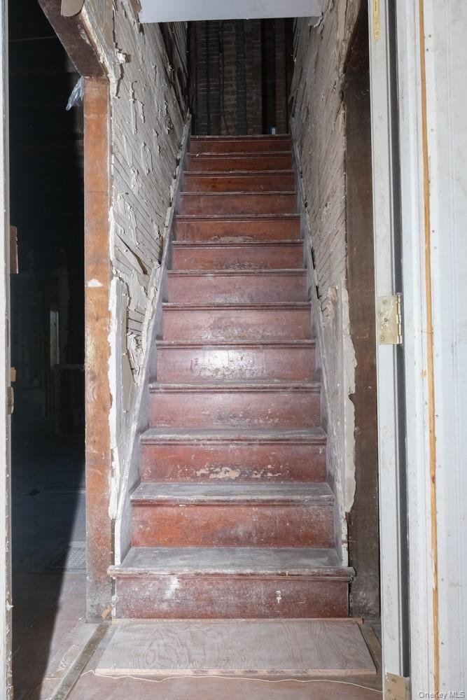 12 Circle Drive, Tuxedo Park, NY 10987