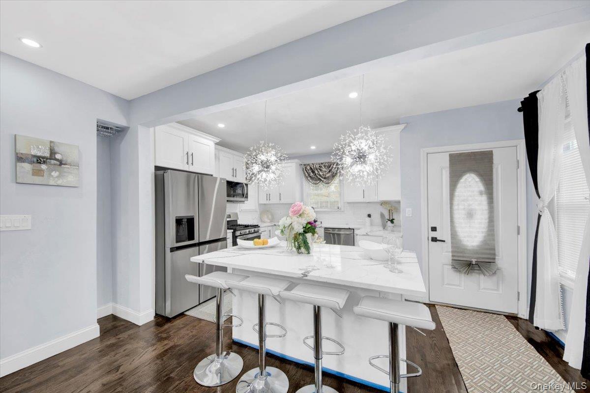 75 W Kingsbridge Road, Mount Vernon, NY 10550