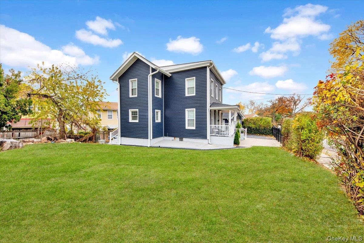 75 W Kingsbridge Road, Mount Vernon, NY 10550