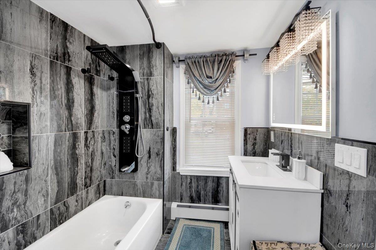 75 W Kingsbridge Road, Mount Vernon, NY 10550