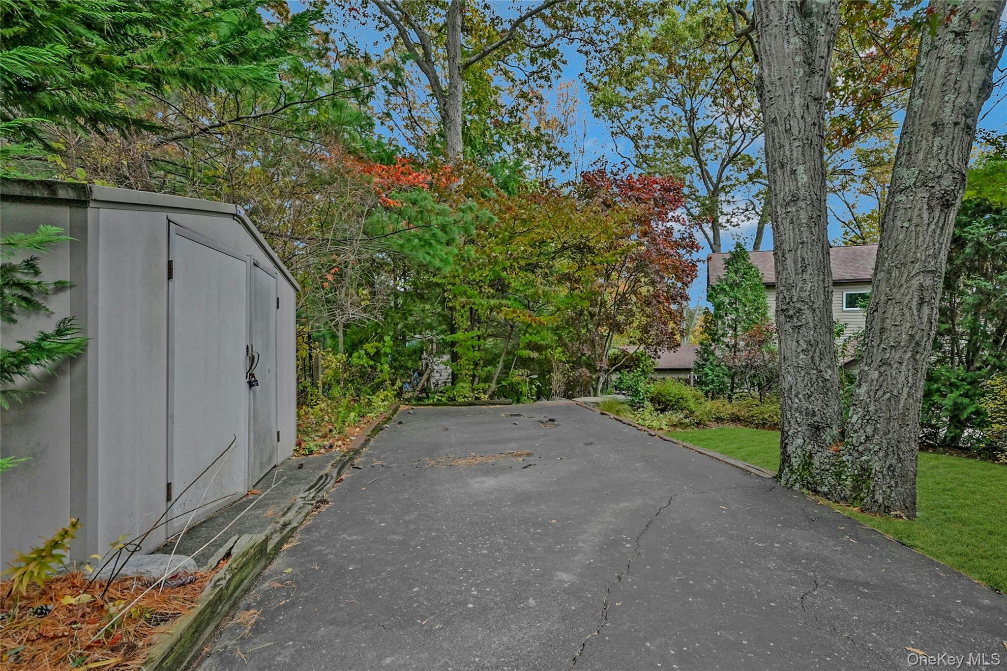 8 Margaret Avenue, Nesconset, NY 11767