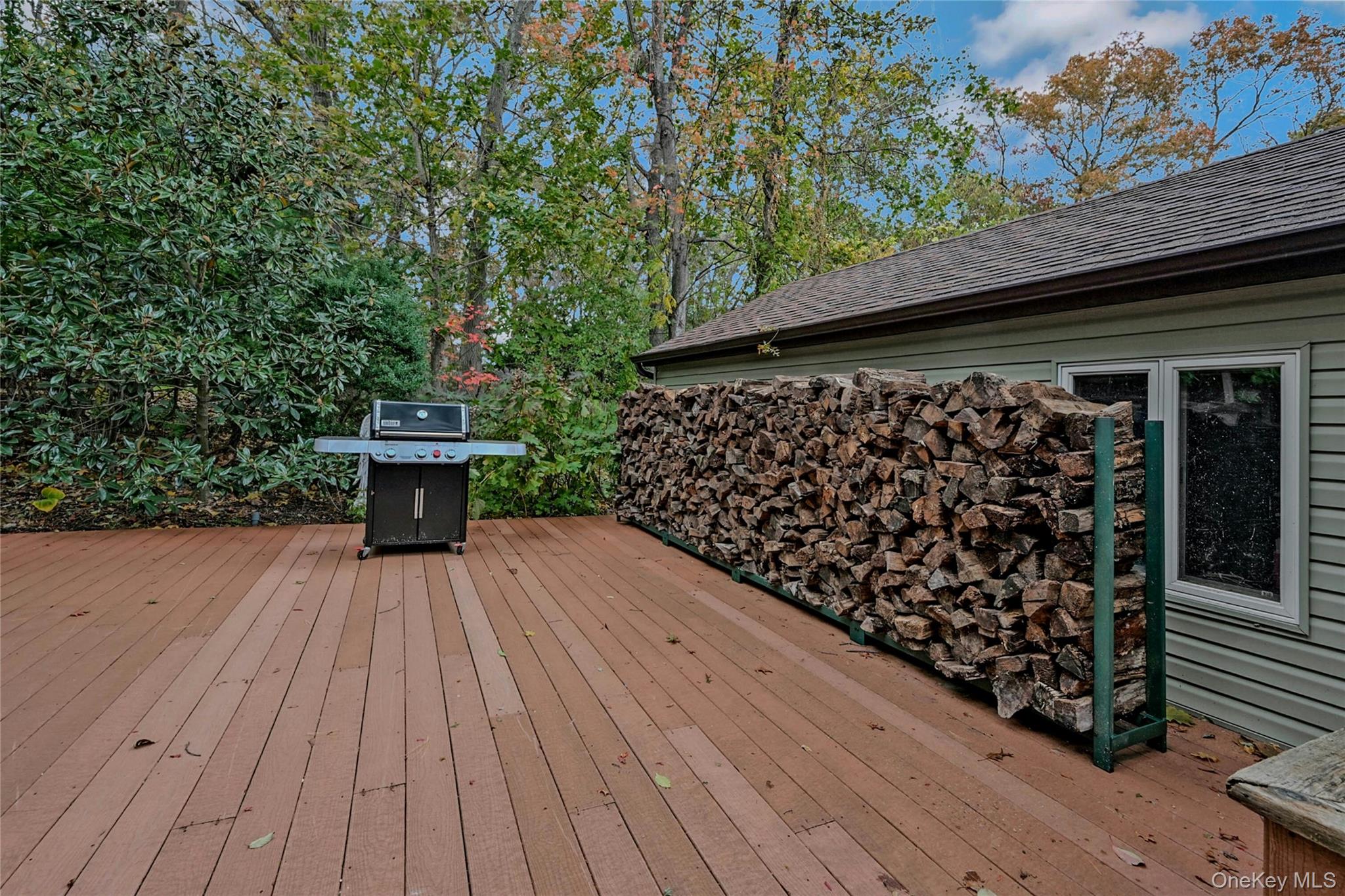 8 Margaret Avenue, Nesconset, NY 11767