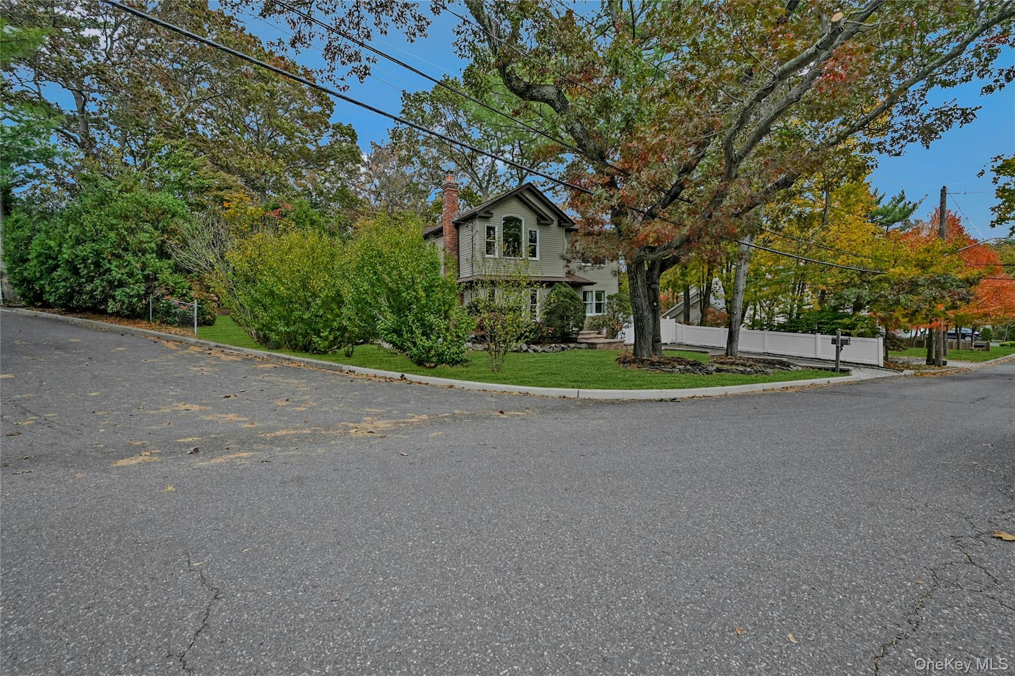 8 Margaret Avenue, Nesconset, NY 11767